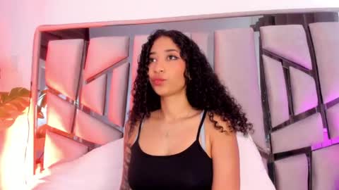 Lanna  online show from 05-05-26, 02:36