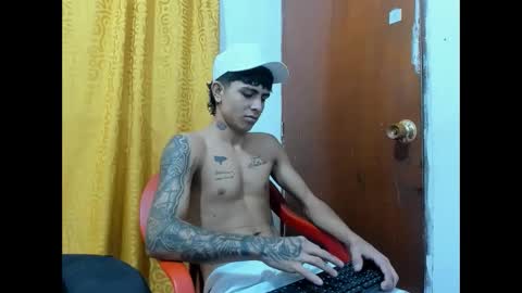 _latinhot_420 online show from 05-11-26, 12:00