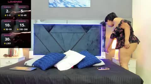 Lauralove online show from 09-24-25, 08:45