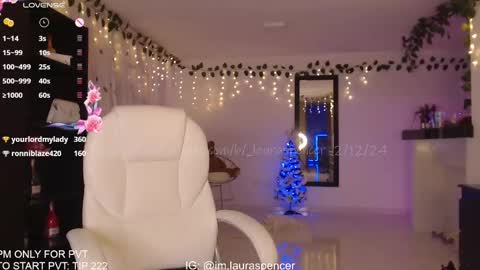 Snapshot of _lauraspencer_ chatting on 12-03-24, 05:09 Laura online show from 12-03-24, 05:09