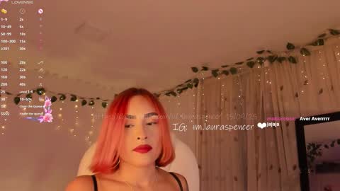 Snapshot of _lauraspencer_ chatting on 09-15-25, 06:02 Laura online show from 09-15-25, 06:02