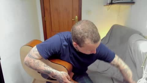 Layne online show from 05-01-26, 12:10