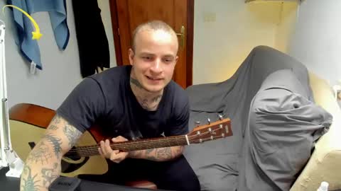 Layne online show from 05-26-26, 12:34