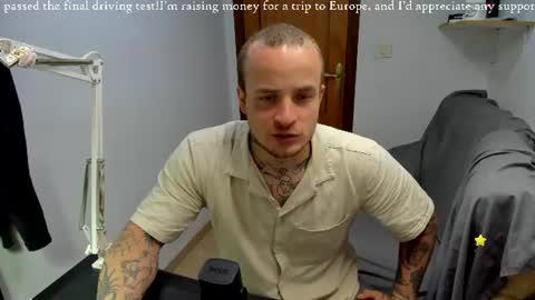 Layne online show from 06-16-26, 03:25