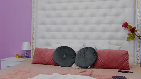 Lena Paul online show from 01-03-25, 09:05