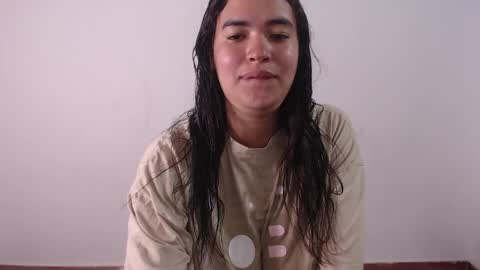 Leslie online show from 05-18-26, 04:07