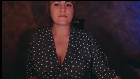 Letty online show from 10-22-25, 01:28