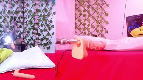 Snapshot of _lia_stone chatting on 10-30-25, 09:26 Lia Stone online show from 10-30-25, 09:26