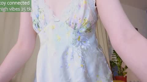 Salome   Lovense always on from 5 tk   My content and your custom requests  online show from 03-05-25, 06:56