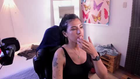 Snapshot of _lili_rose chatting on 12-16-24, 12:26 Lili online show from 12-16-24, 12:26