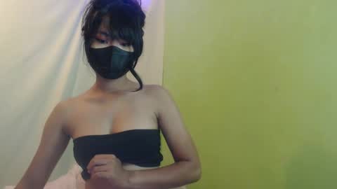 _lilies_gigi_ online show from 03-12-25, 10:17