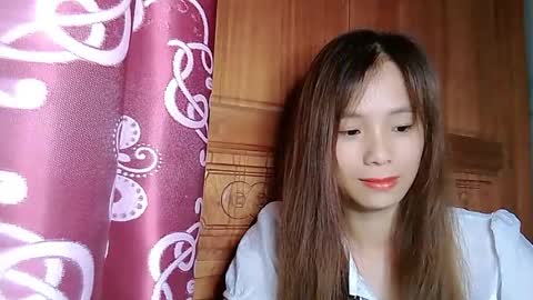 _lily0_ online show from 07-23-26, 12:02