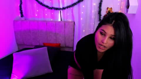 Ivy 3 online show from 12-27-24, 07:03