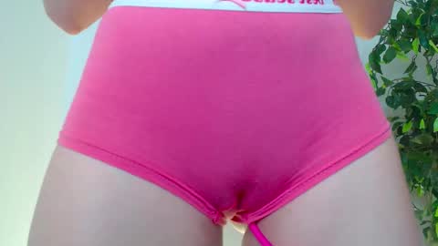 Mila  online show from 10-07-25, 09:28