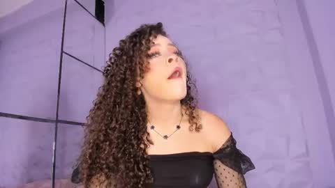 Anna online show from 10-11-25, 01:42