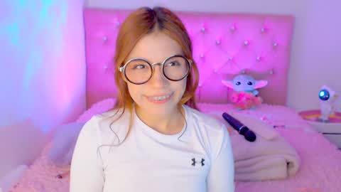 Sofia 3 online show from 12-17-24, 10:54