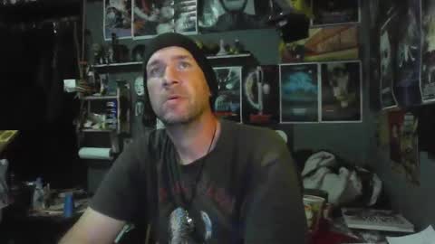 That guy online show from 12-19-25, 01:12