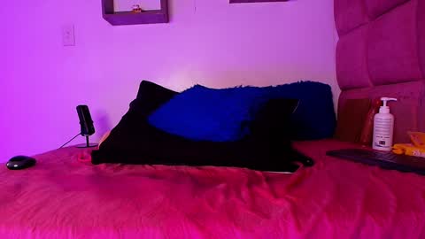 Lorrayne online show from 01-11-25, 02:58