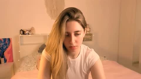 Snapshot of _loveliness_ chatting on 03-20-26, 03:17 Amanda mandy online show from 03-20-26, 03:17