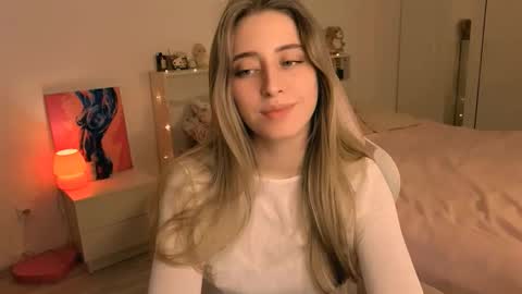 Snapshot of _loveliness_ chatting on 03-21-26, 02:53 Amanda mandy online show from 03-21-26, 02:53