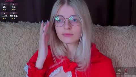 Monica online show from 11-23-25, 07:02