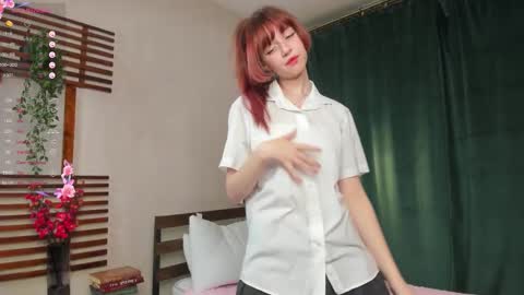 _lucystars online show from 10-20-25, 02:28