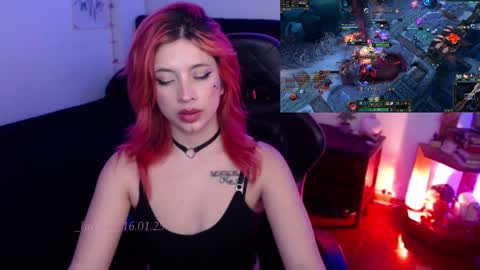 Queen.  Help me reach 100 thumbs up  online show from 01-17-25, 02:18