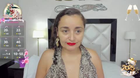 Snapshot of _luna__sweet_ chatting on 01-06-25, 03:20 luna sweet online show from 01-06-25, 03:20