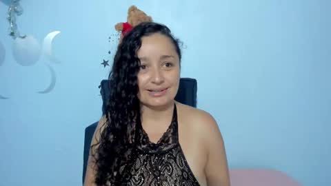 Snapshot of _luna__sweet_ chatting on 09-09-25, 03:06 luna sweet online show from 09-09-25, 03:06