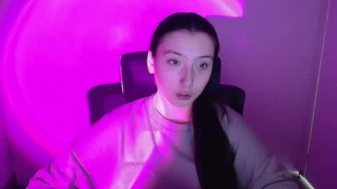 Luna online show from 09-12-25, 11:32