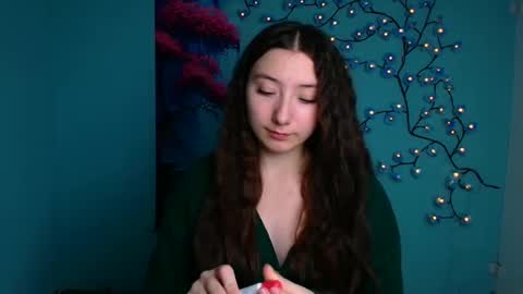 Luna online show from 10-12-25, 05:28