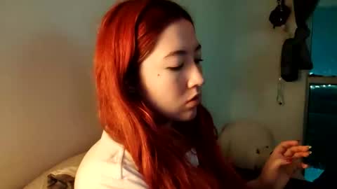 Snapshot of _lunaa__ chatting on 02-10-25, 04:08 _lunaa__ online show from 02-10-25, 04:08