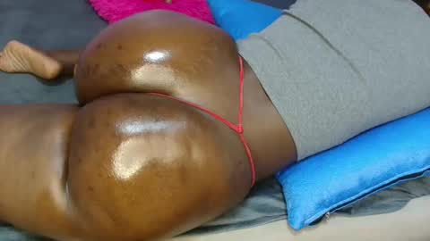 Snapshot of _lusciouscaramel chatting on 02-21-26, 06:58 luscious online show from 02-21-26, 06:58