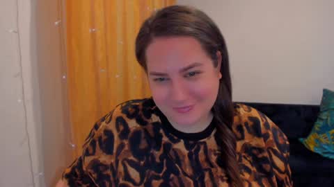 Snapshot of _madalexa_ chatting on 12-23-24, 05:54 Alexa online show from 12-23-24, 05:54