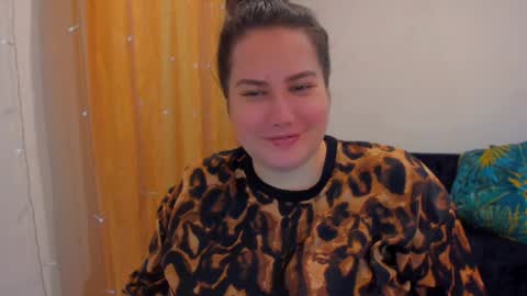 Snapshot of _madalexa_ chatting on 12-24-24, 06:50 Alexa online show from 12-24-24, 06:50
