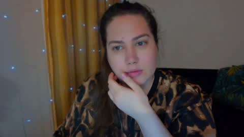 Snapshot of _madalexa_ chatting on 12-24-24, 09:55 Alexa online show from 12-24-24, 09:55