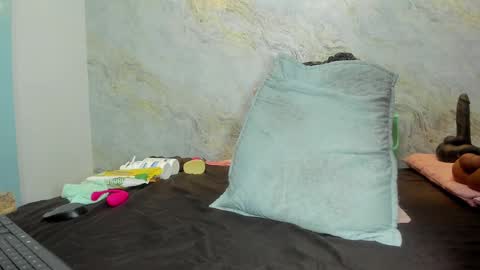 Maddy online show from 02-20-25, 12:04