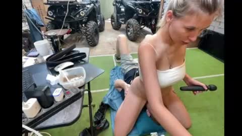 Snapshot of _magic_kis chatting on 07-01-26, 07:32 _magic_kis online show from 07-01-26, 07:32