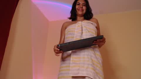 Maia online show from 12-25-24, 01:20