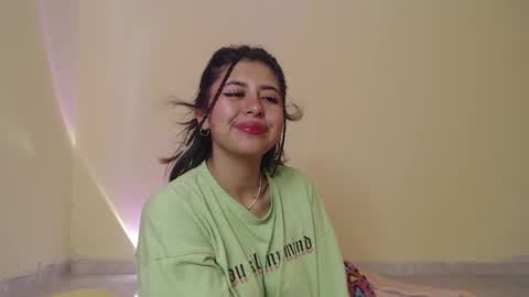 Maia online show from 02-20-25, 01:40