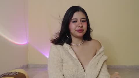 Maia online show from 02-25-25, 01:06