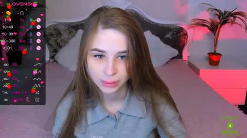 Eva  online show from 01-06-25, 09:22