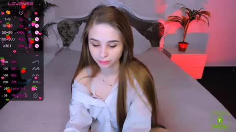 Eva  online show from 01-10-25, 09:42