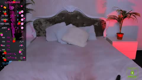 Eva  online show from 01-20-25, 05:48