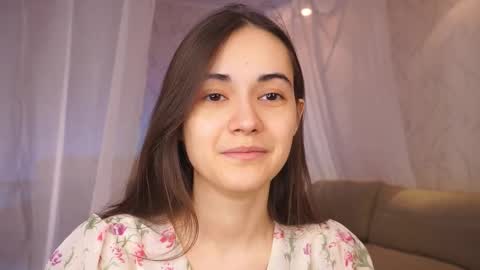  Gwen  online show from 03-09-25, 07:59