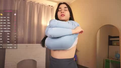 Snapshot of _marvelous_time_ chatting on 04-27-26, 02:04 Gwen online show from 04-27-26, 02:04