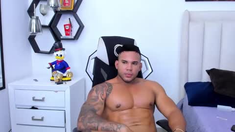 _matthew_santos_ online show from 01-22-25, 02:04