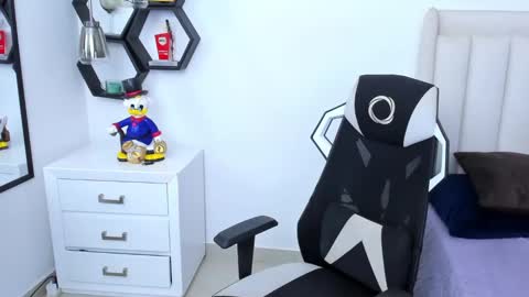 _matthew_santos_ online show from 02-04-25, 12:51