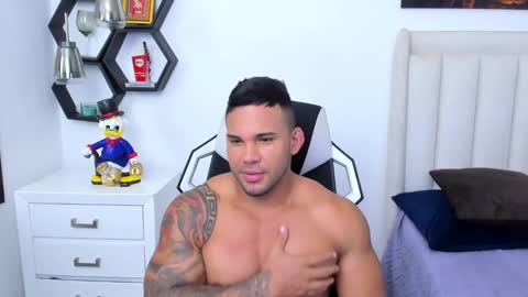 _matthew_santos_ online show from 02-04-25, 03:54