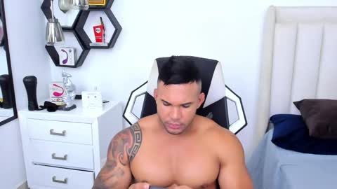 _matthew_santos_ online show from 02-28-25, 03:15